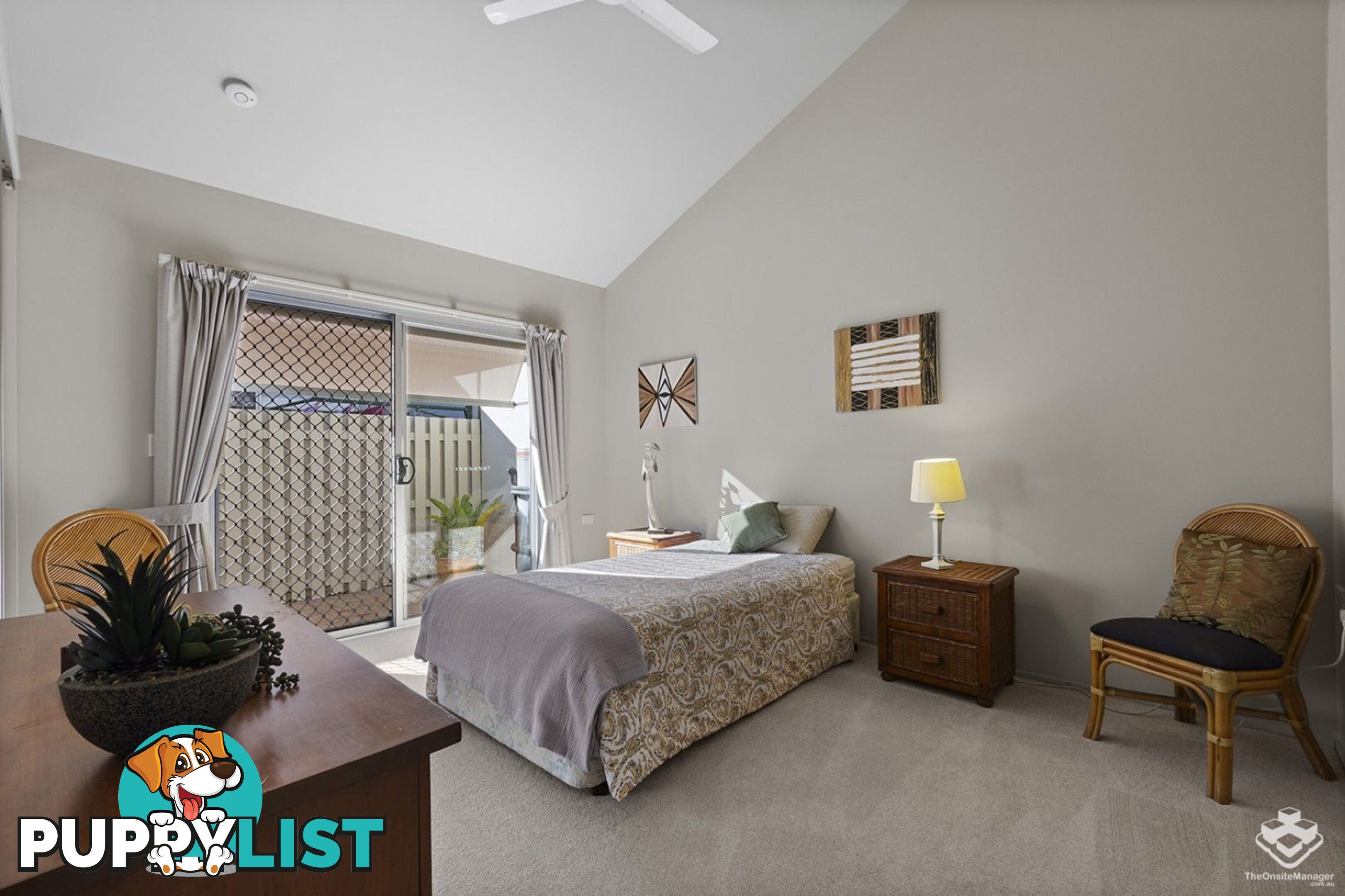 19/2 Grand Parade Parrearra QLD 4575