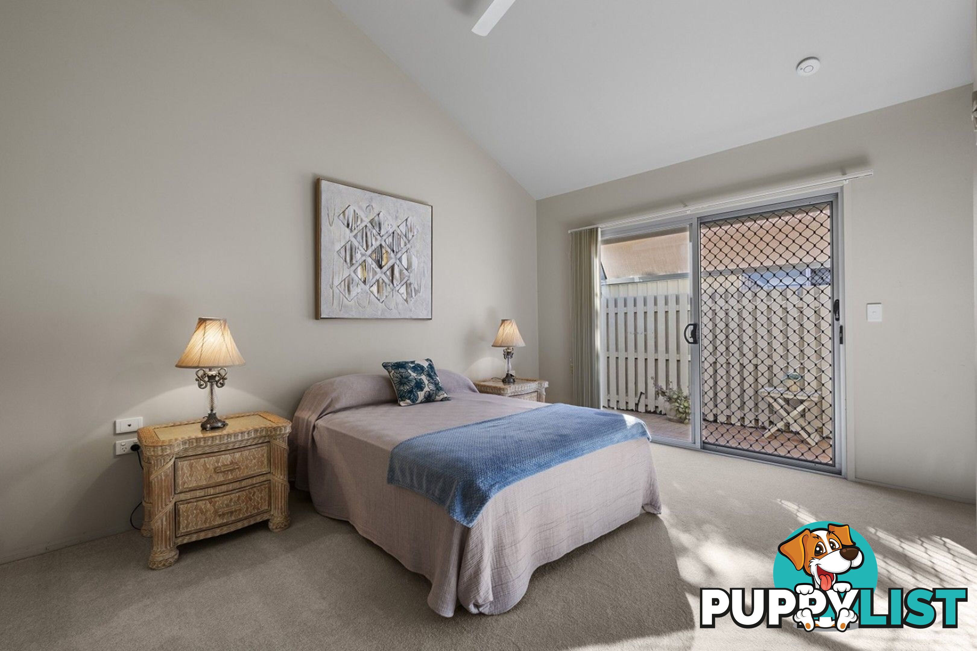 19/2 Grand Parade Parrearra QLD 4575
