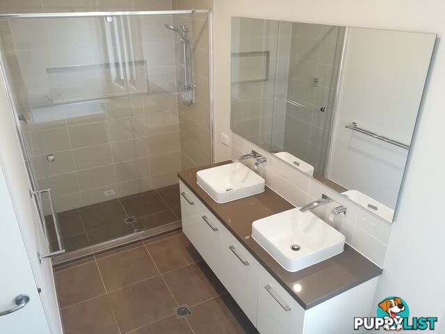 5 Jurien Crescent Varsity Lakes QLD 4227