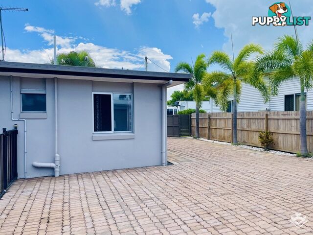 5 Herrigan Street Glenella QLD 4740