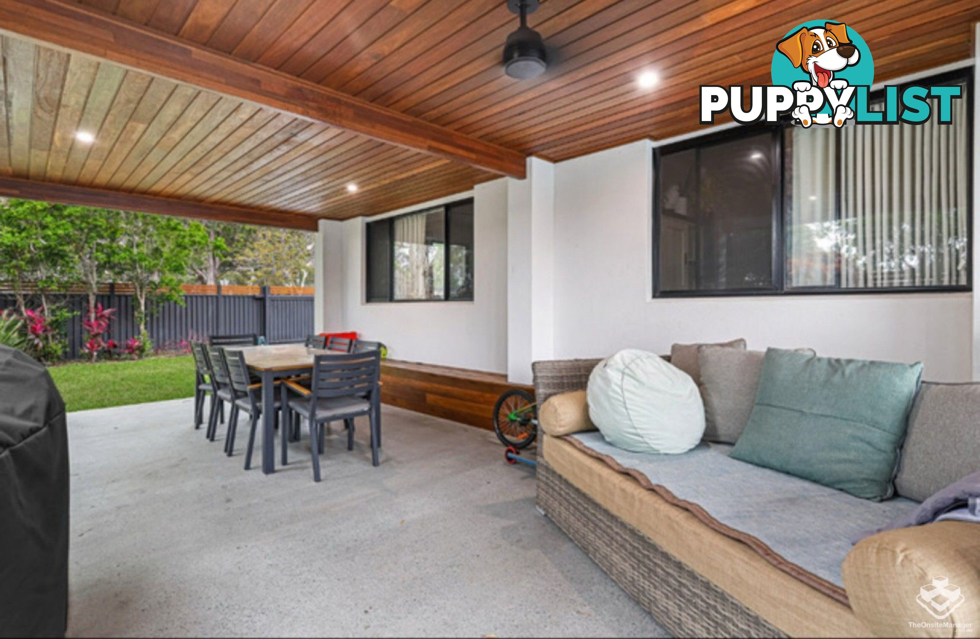 2 Nevenia Street Labrador QLD 4215