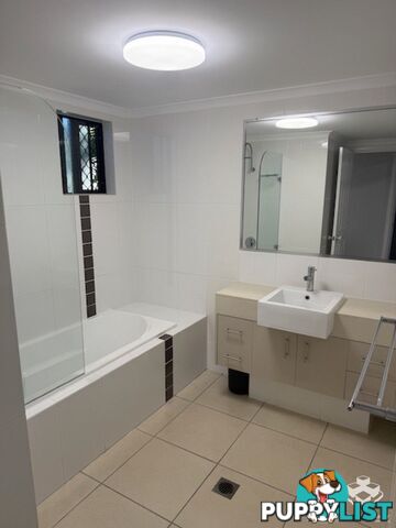 ID:21156833 1-15 Robson Street Mooroobool QLD 4870