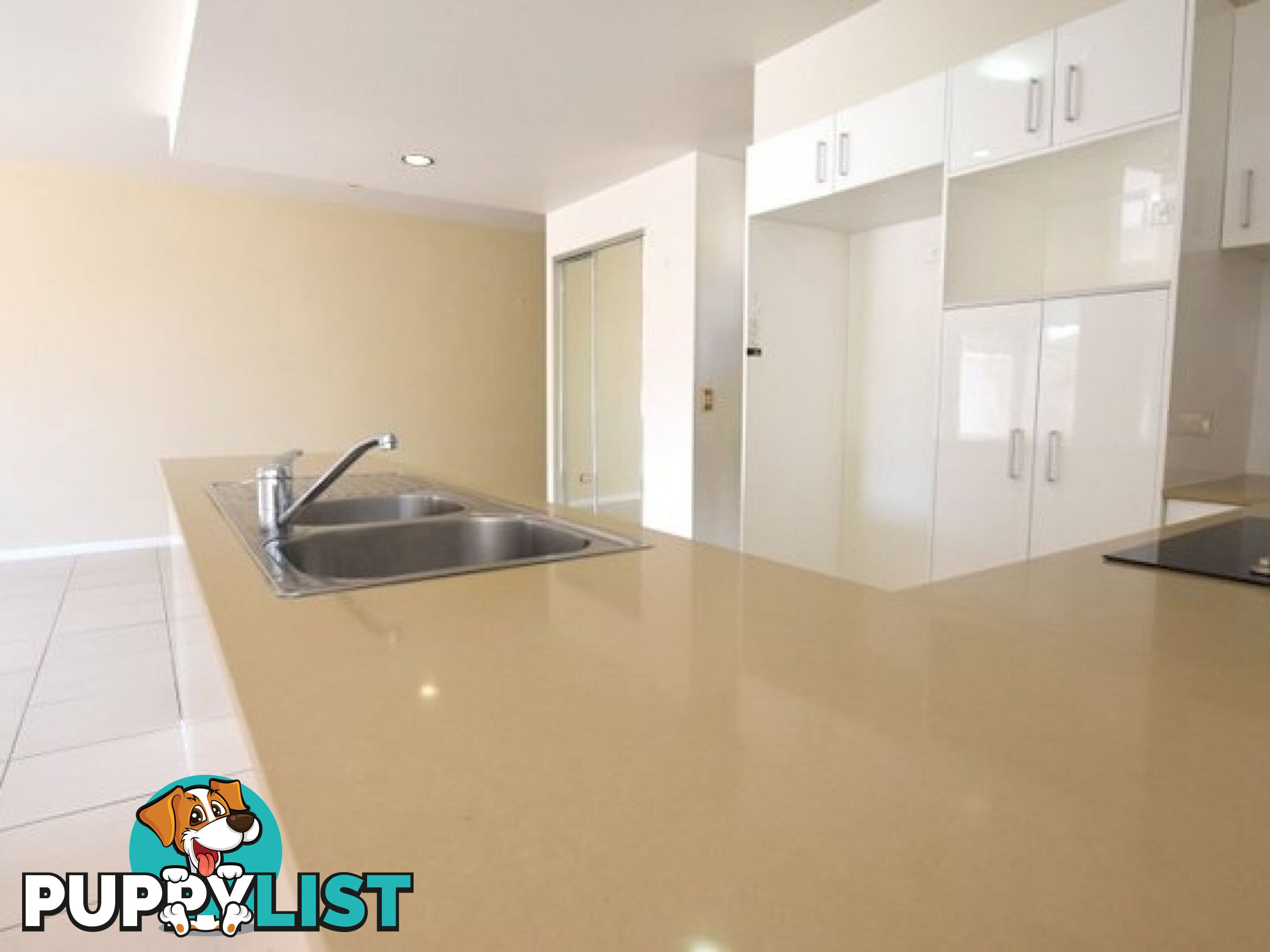 10 Victor Avenue Paradise Point QLD 4216