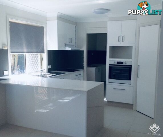 ID:21157987 23 Tristan Court Benowa QLD 4217
