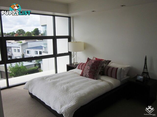 ID:21155137 16 Surbiton Court Carindale QLD 4152