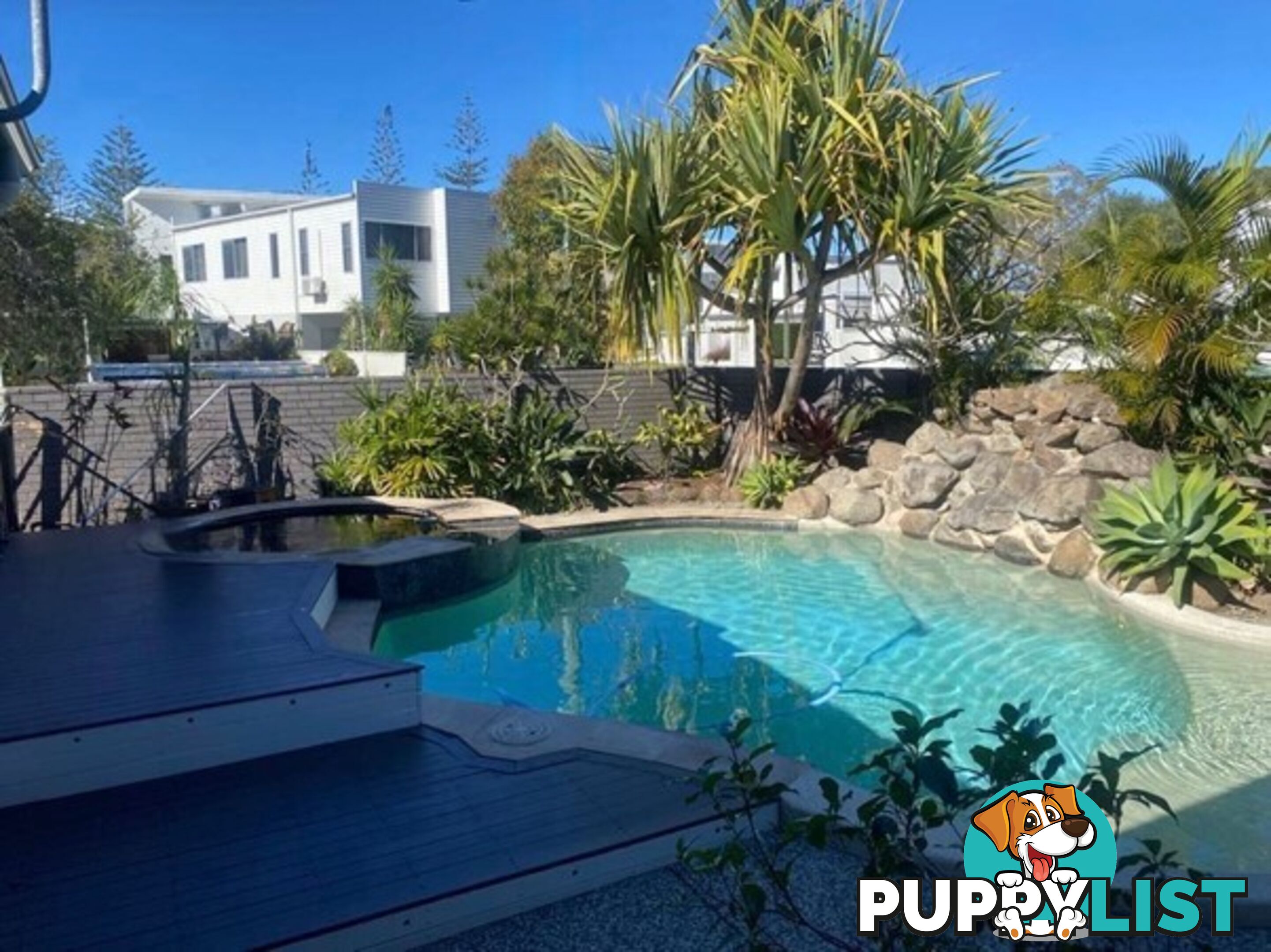 15 Elanora Drive Burleigh Heads QLD 4220