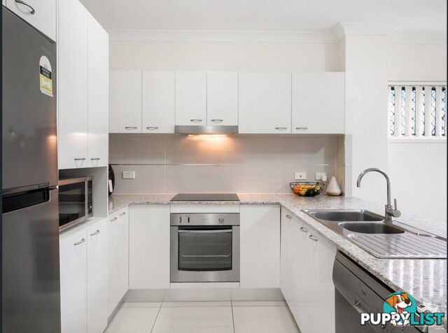 20/12 Singh Street Wynnum West QLD 4178