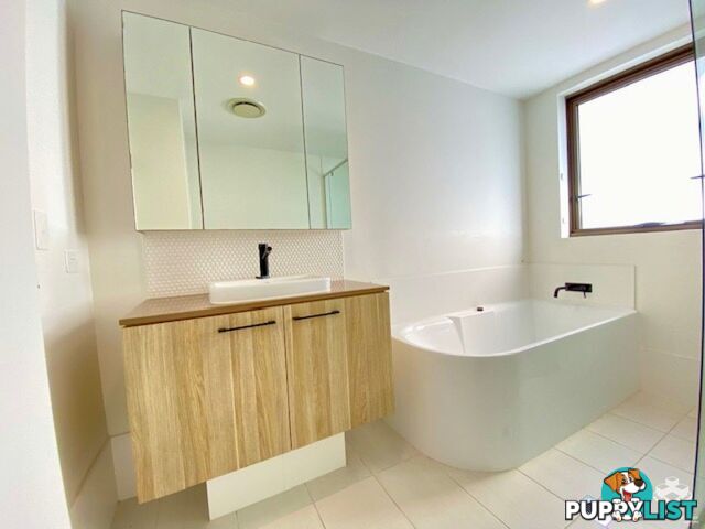 20204/96 Memorial Avenue Maroochydore QLD 4558