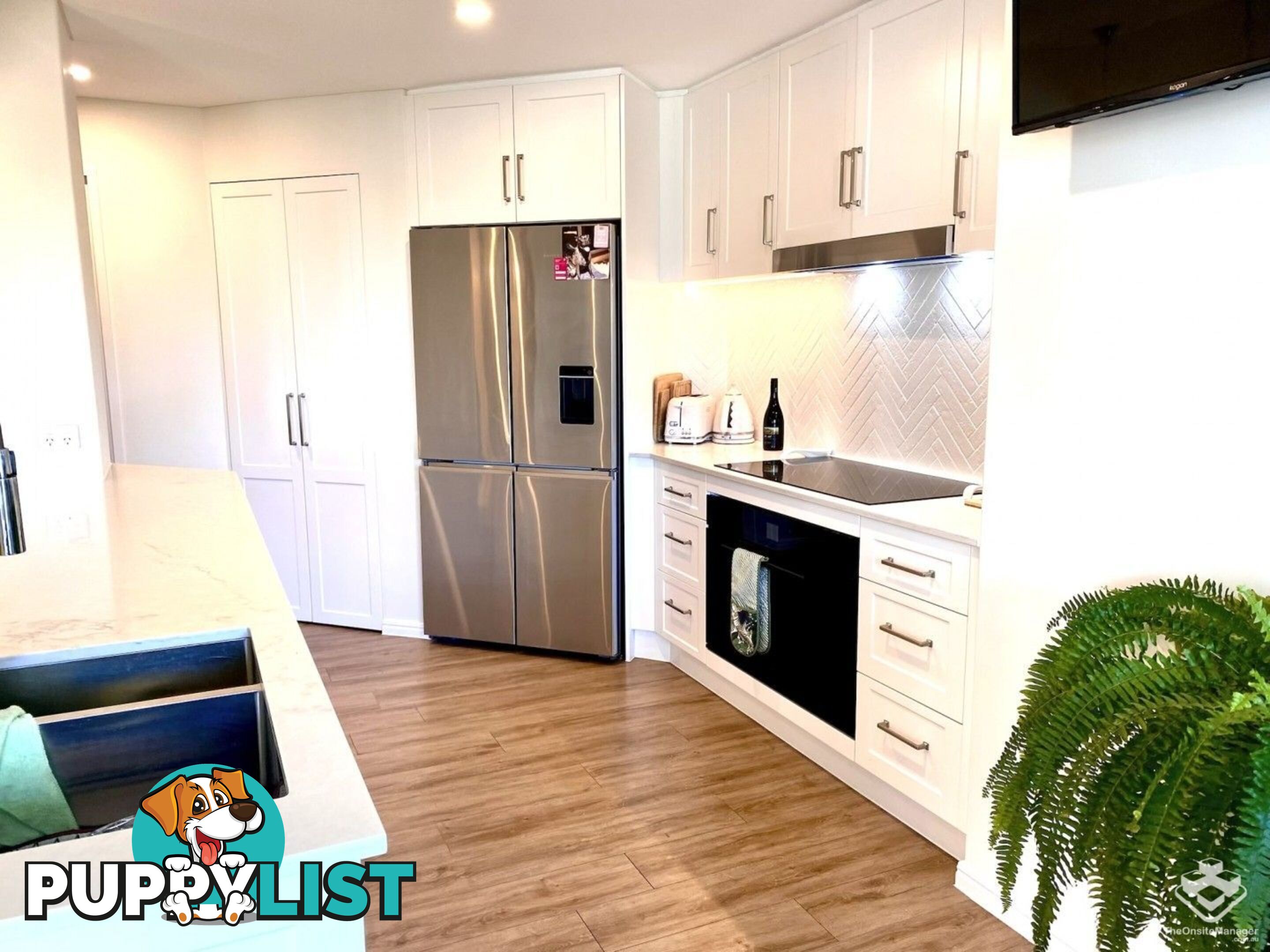 ID:21154235 1 Peak Avenue Main Beach QLD 4217