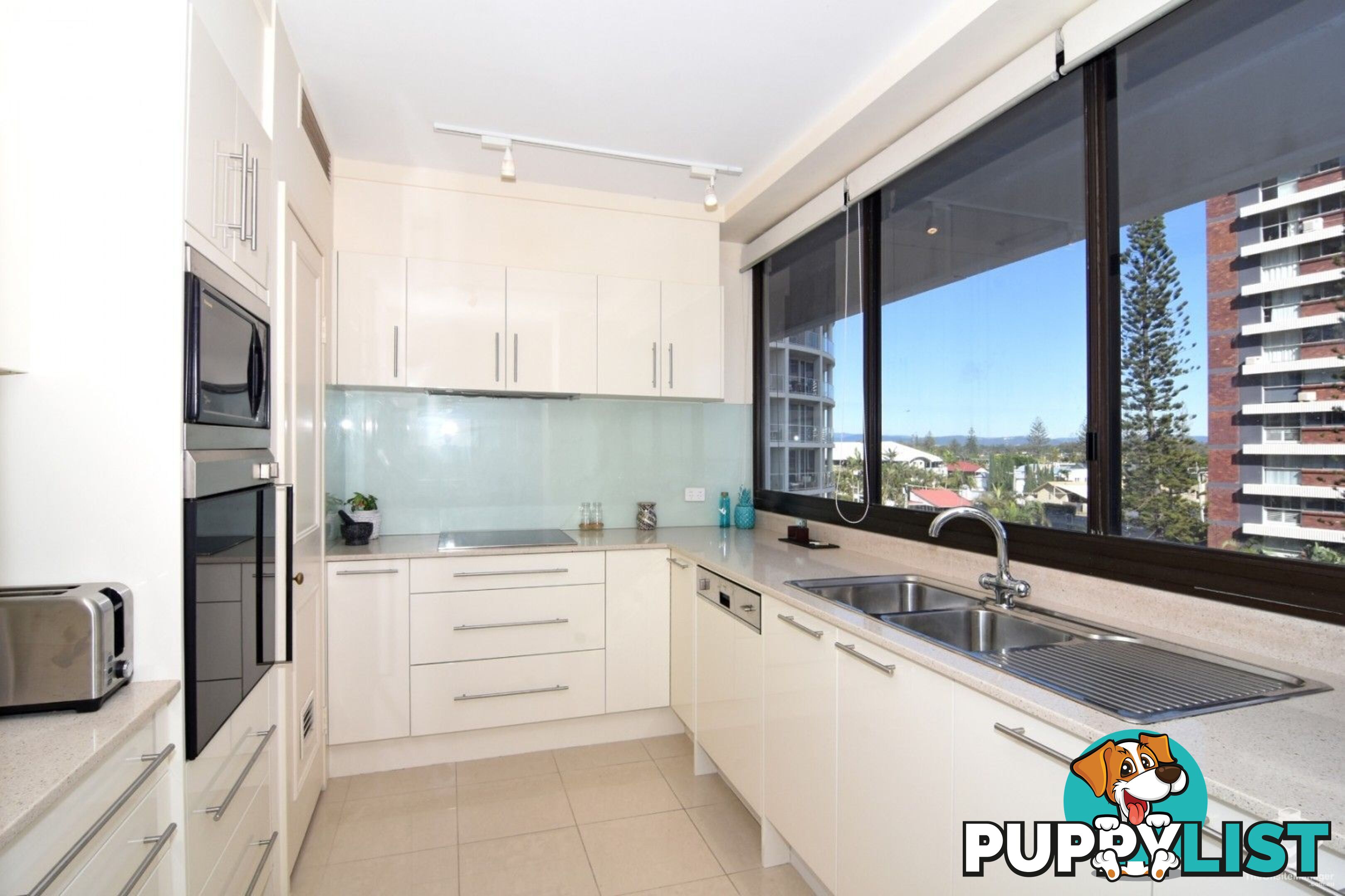 ID:21158542 14 MacArthur Parade Main Beach Qld 4217