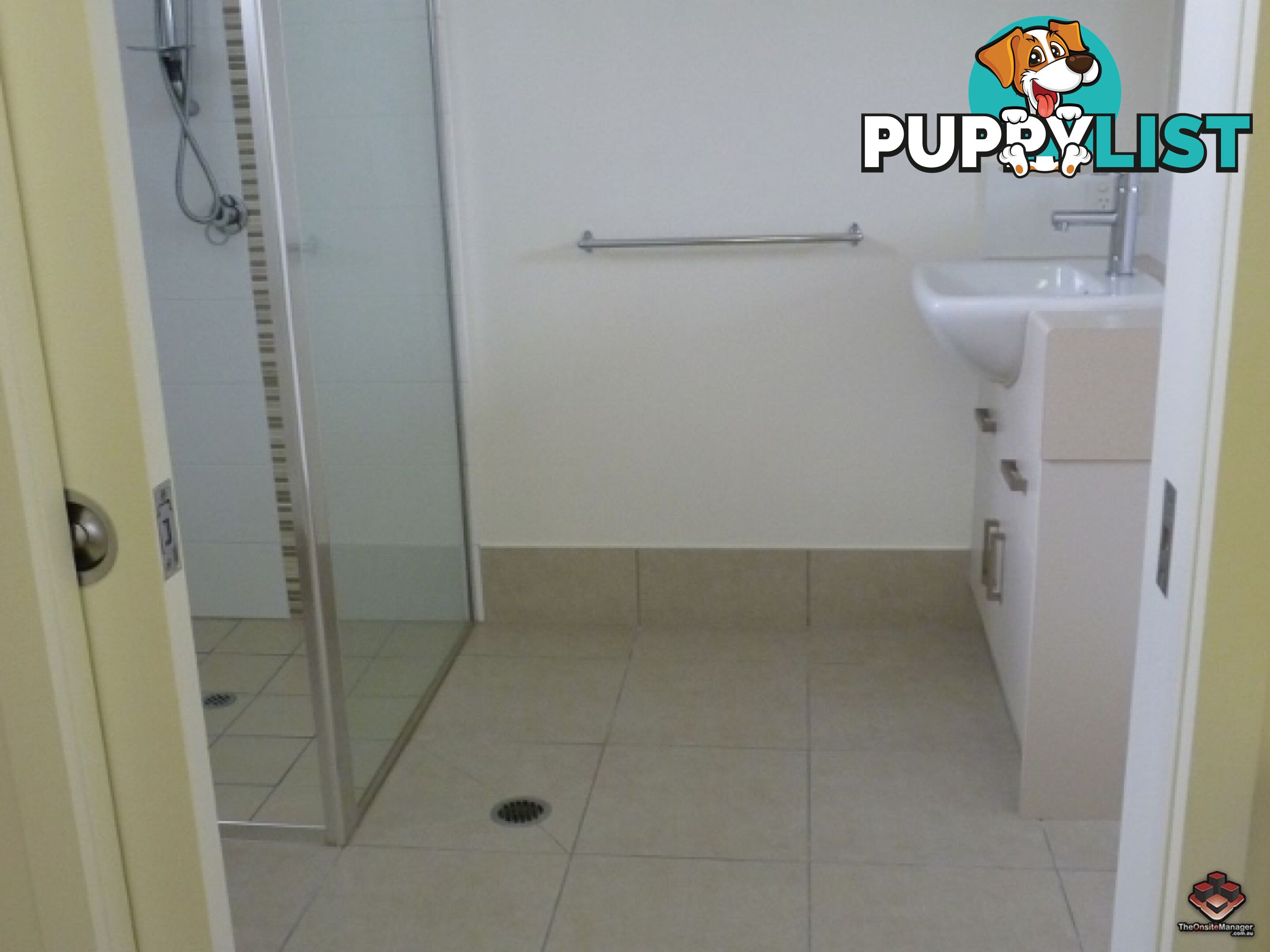 6-24 Henry Street West End QLD 4810