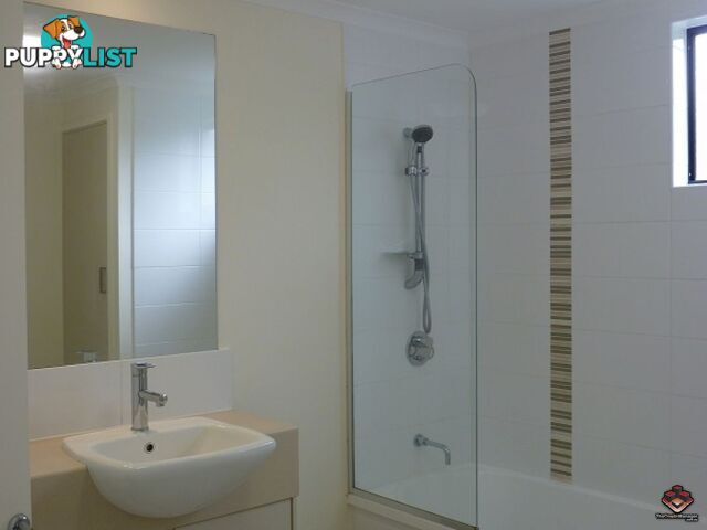 6-24 Henry Street West End QLD 4810