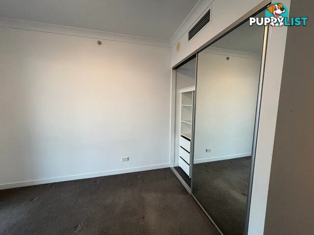 ID:21154783 5 Lawson Street Southport QLD 4215
