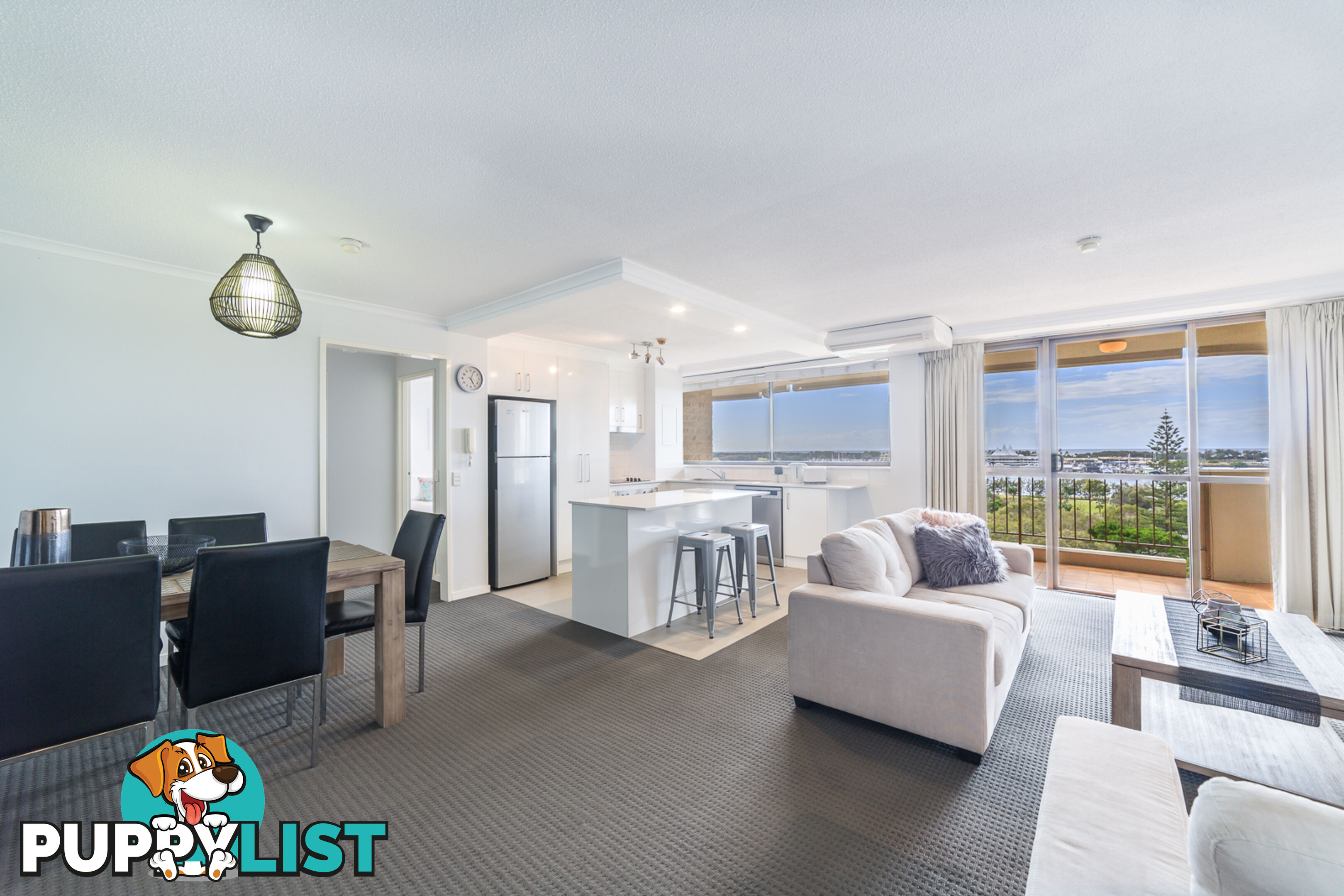 ID:21132069 10 Marine Parade Southport QLD 4215