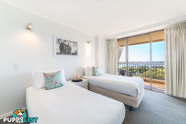 ID:21132069 10 Marine Parade Southport QLD 4215