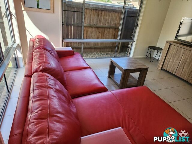 ID:21157345 230 Pulgul Street Urangan QLD 4655