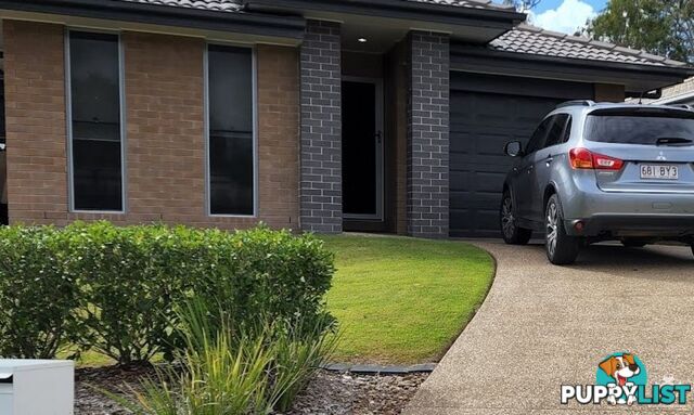 ID:21157345 230 Pulgul Street Urangan QLD 4655