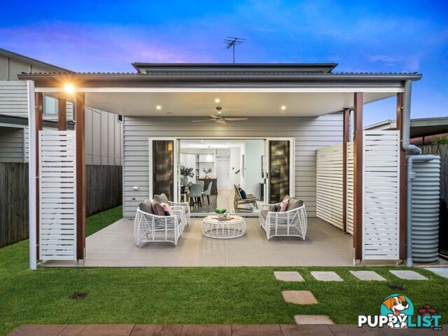 24 Boronia Avenue Holland Park West QLD 4121