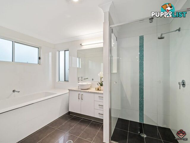 24 Boronia Avenue Holland Park West QLD 4121