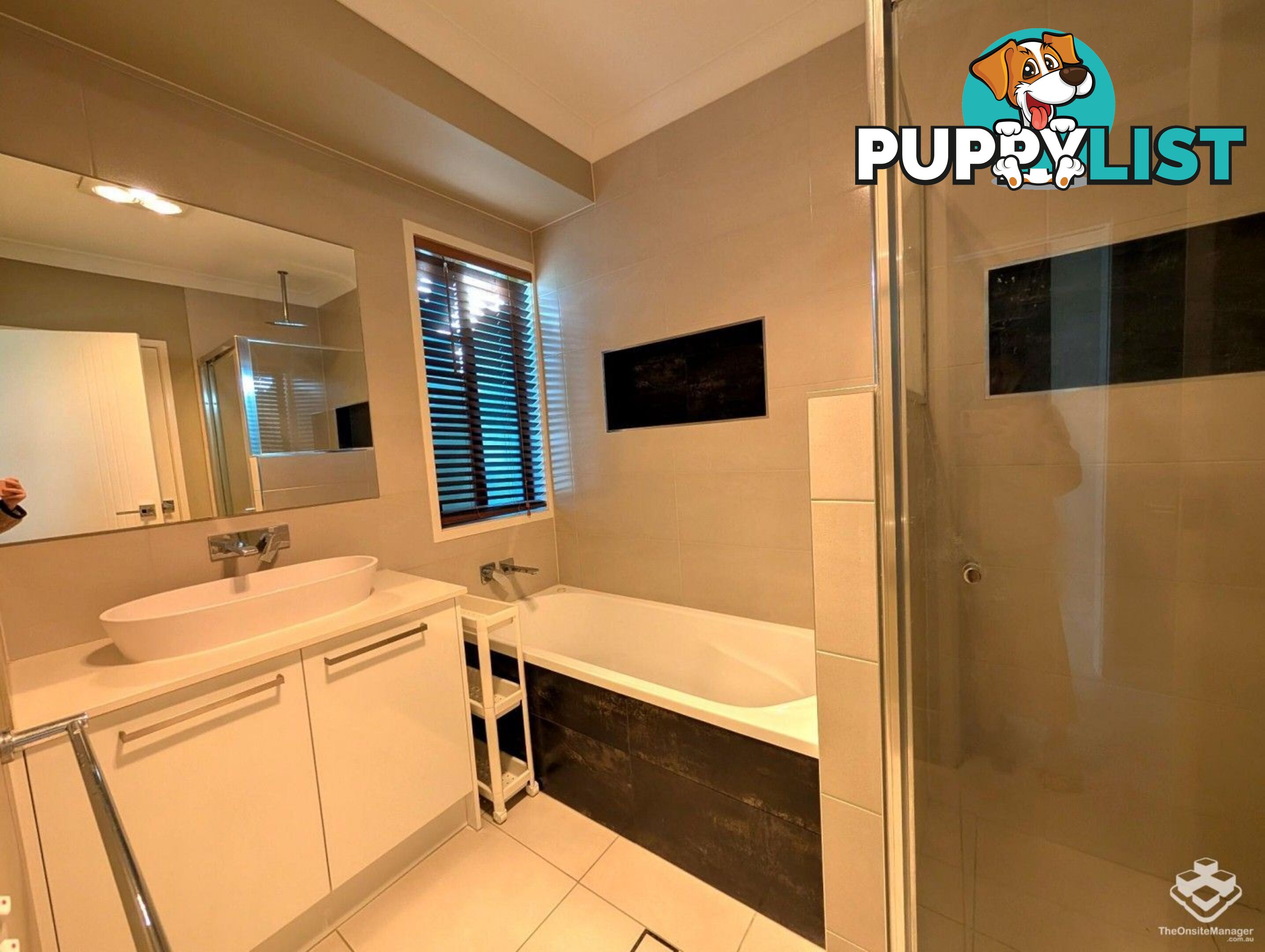 35 The Avenue heathwood QLD 4110