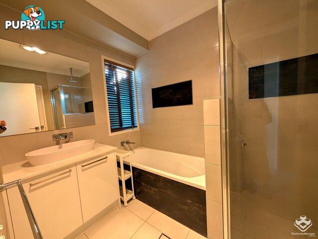 35 The Avenue heathwood QLD 4110