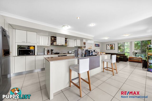 25 Shaw Place Redland Bay QLD 4165