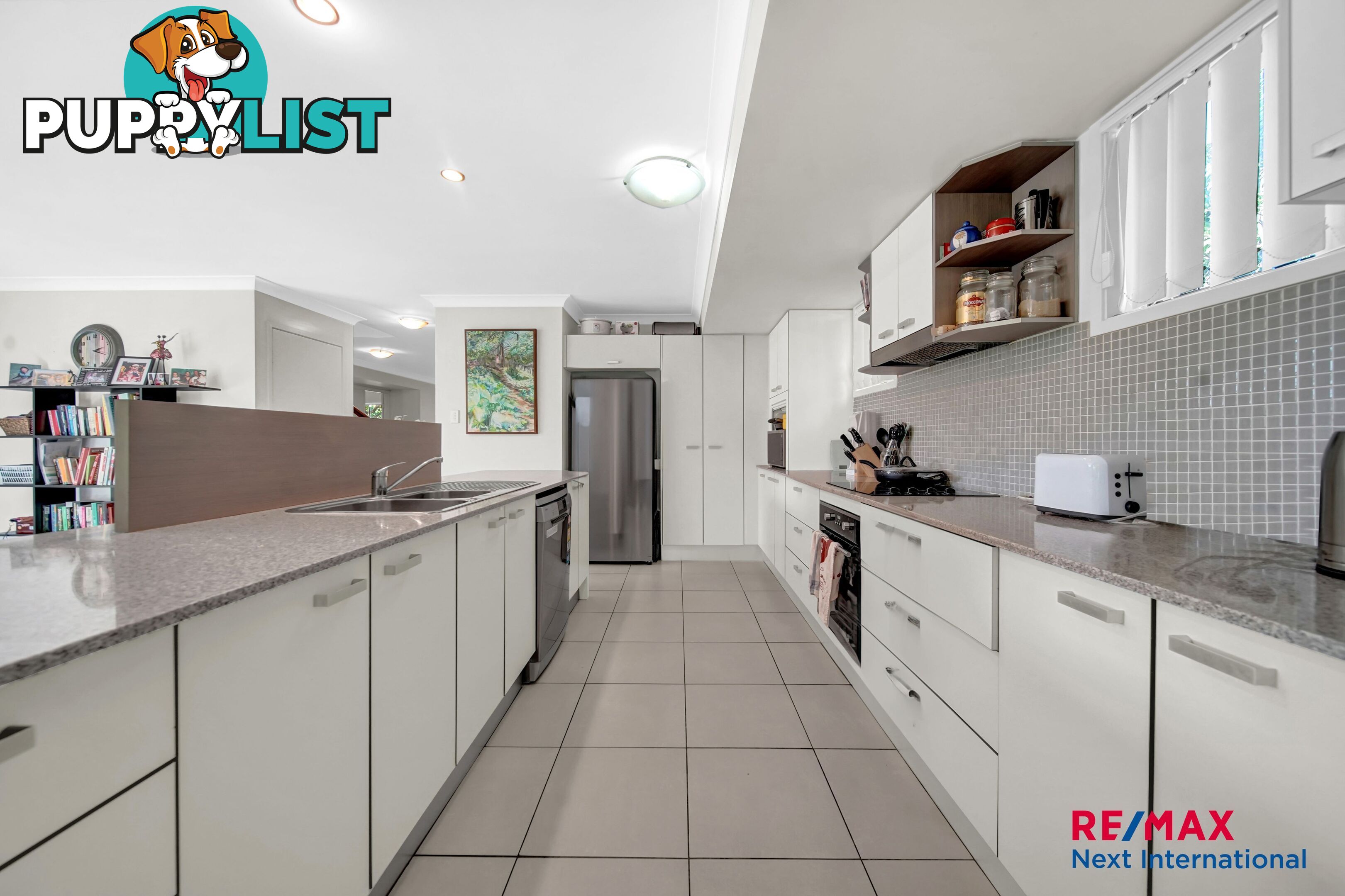 25 Shaw Place Redland Bay QLD 4165