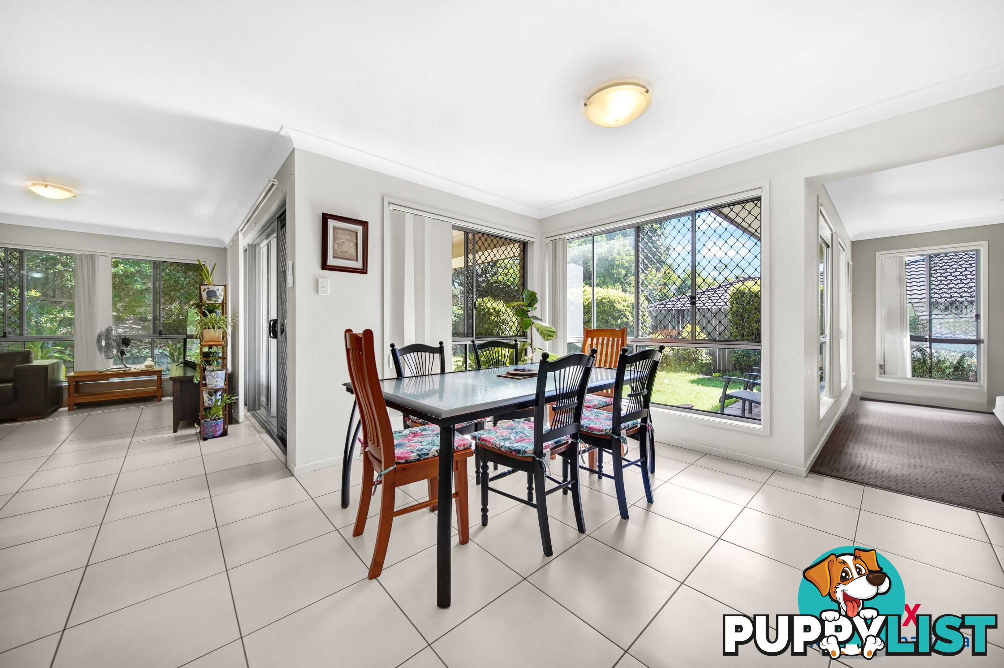 25 Shaw Place Redland Bay QLD 4165