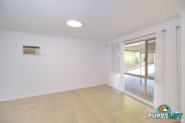 25 Dove Tree Crescent Sinnamon Park QLD 4073