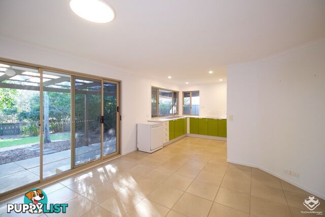 25 Dove Tree Crescent Sinnamon Park QLD 4073