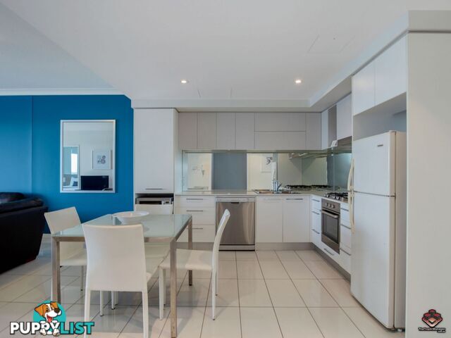 708/ 430 Marine Parade Biggera Waters QLD 4216