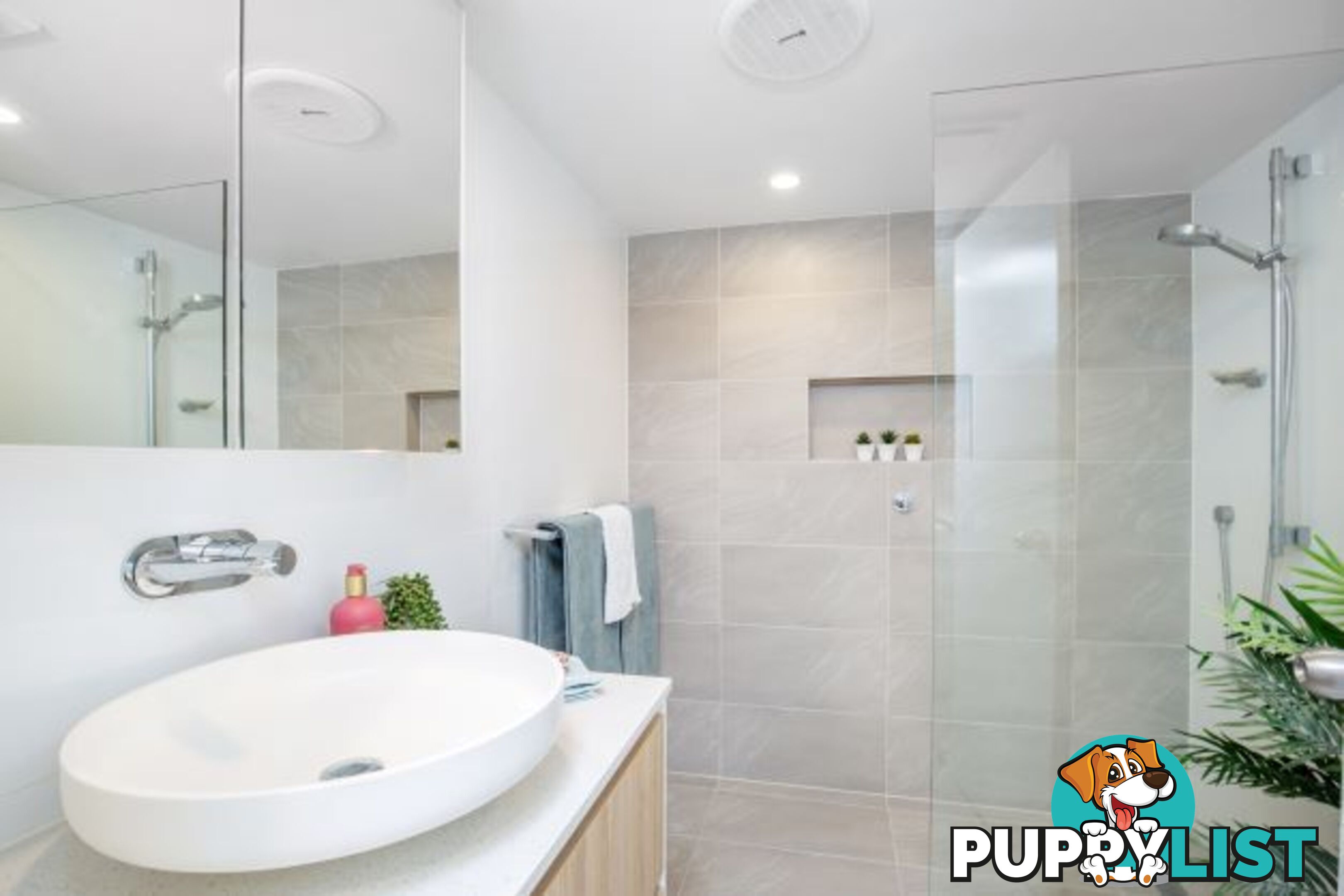 ID:21072596 29 Hill Avenue Burleigh Heads QLD 4220