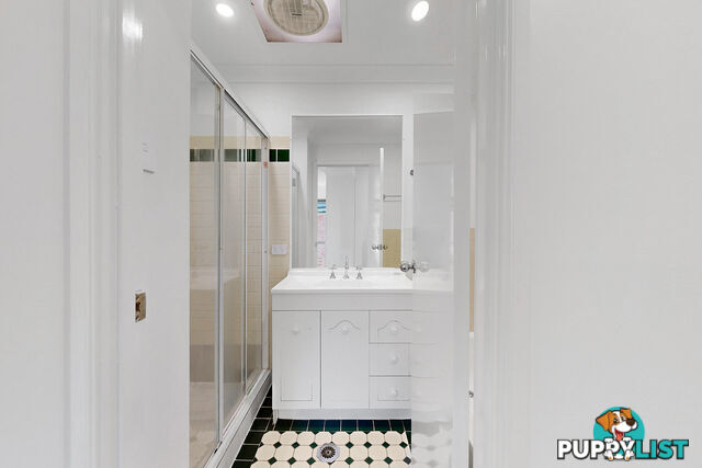 14/75 Brown Street Labrador QLD 4215