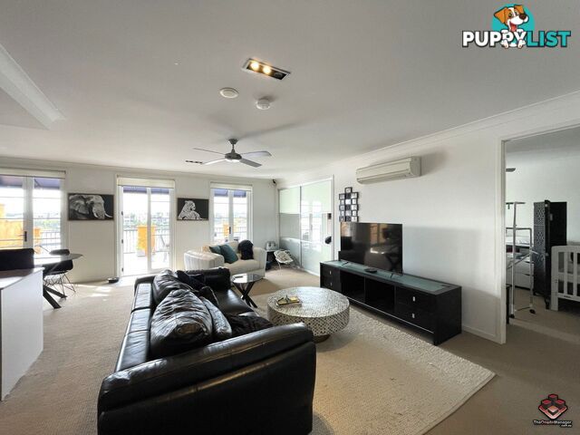 3030 The Boulevard Carrara QLD 4211