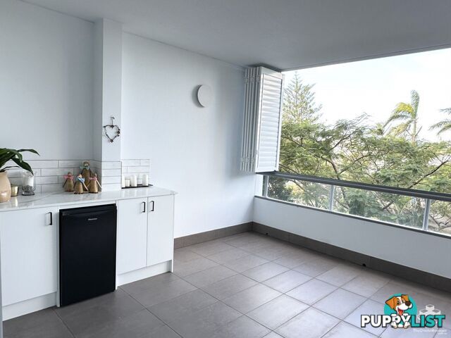 t17/28 Bayview Street Runaway Bay QLD 4216