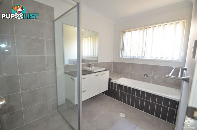 28 Claussen St Browns Plains QLD 4118