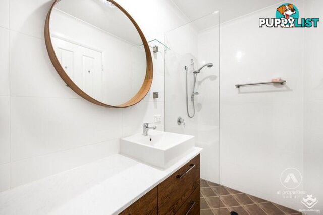 36 Leighton Drive Edens Landing QLD 4207