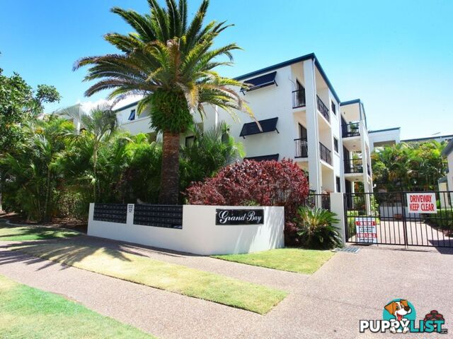 38 Labrador Street Labrador QLD 4215