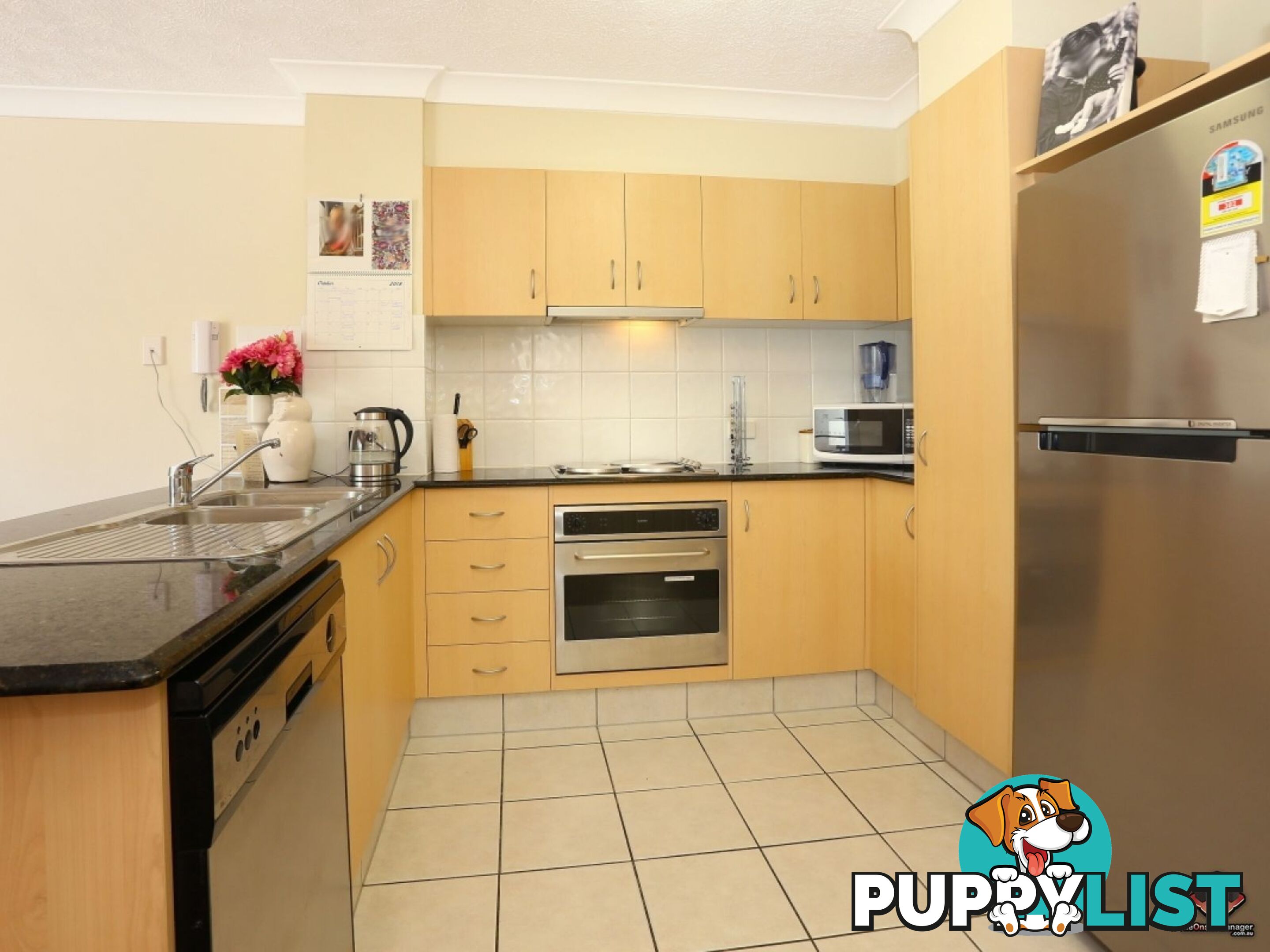 38 Labrador Street Labrador QLD 4215