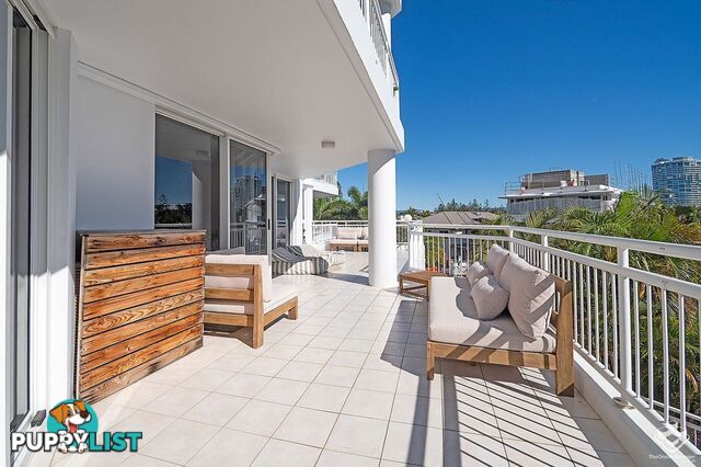4/11-17 Hughes Avenue Main Beach QLD 4217