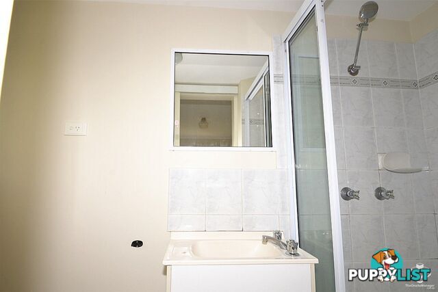 4/169 Sir Fred Schonell Drive St Lucia QLD 4067