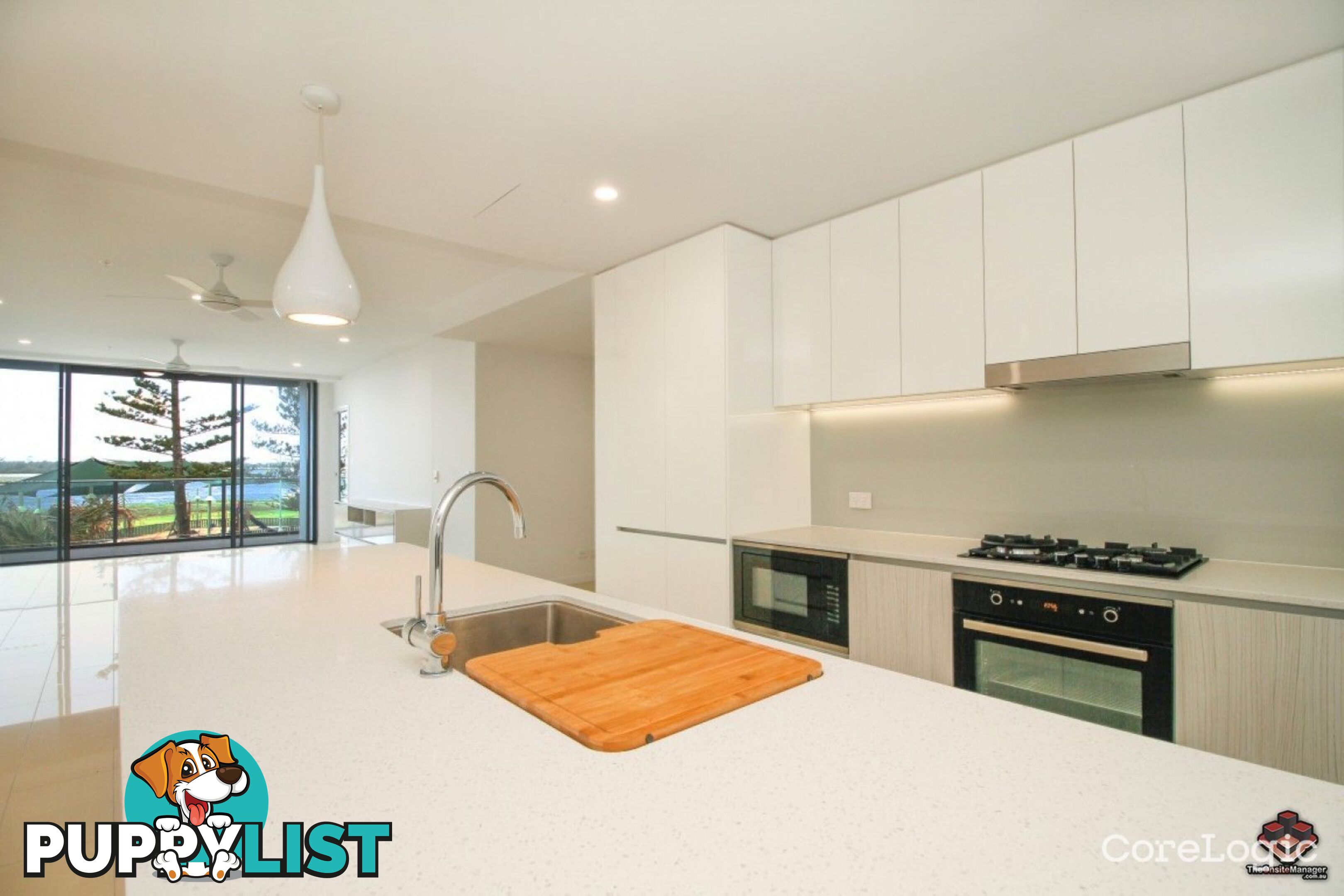ID:21156428 388 Marine Parade Labrador QLD 4215