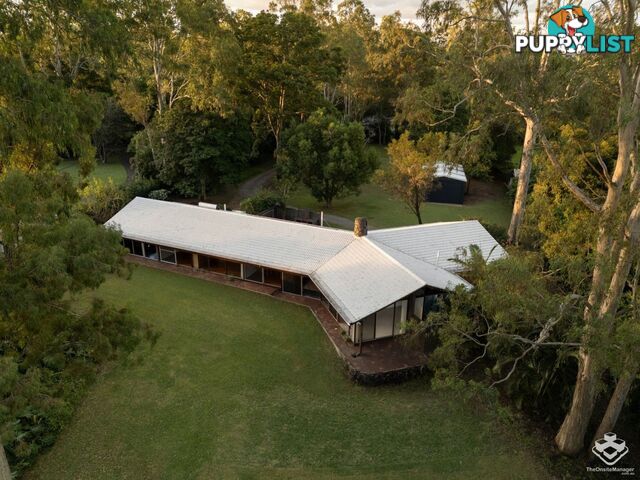 26 Scenic Road Kenmore QLD 4069