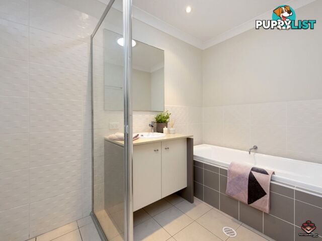 16 Surbiton Court Carindale QLD 4152