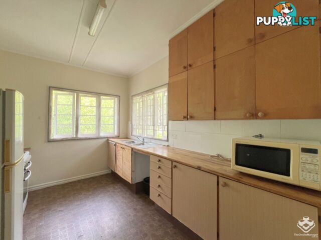 12 Mavis Street Saint Lucia QLD 4067