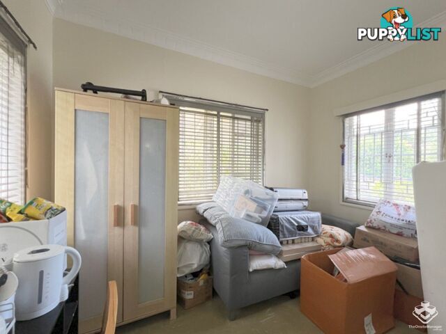 12 Mavis Street Saint Lucia QLD 4067