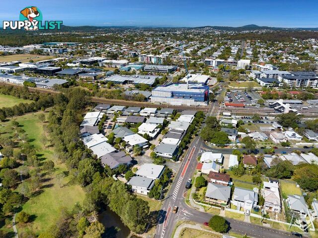 U16 / 123 Barrack Road Cannon Hill QLD 4170