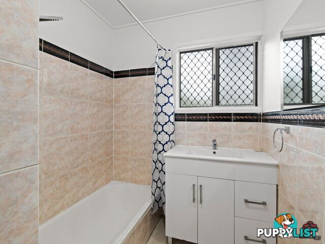 26 Lynngold Street Woodridge QLD 4114