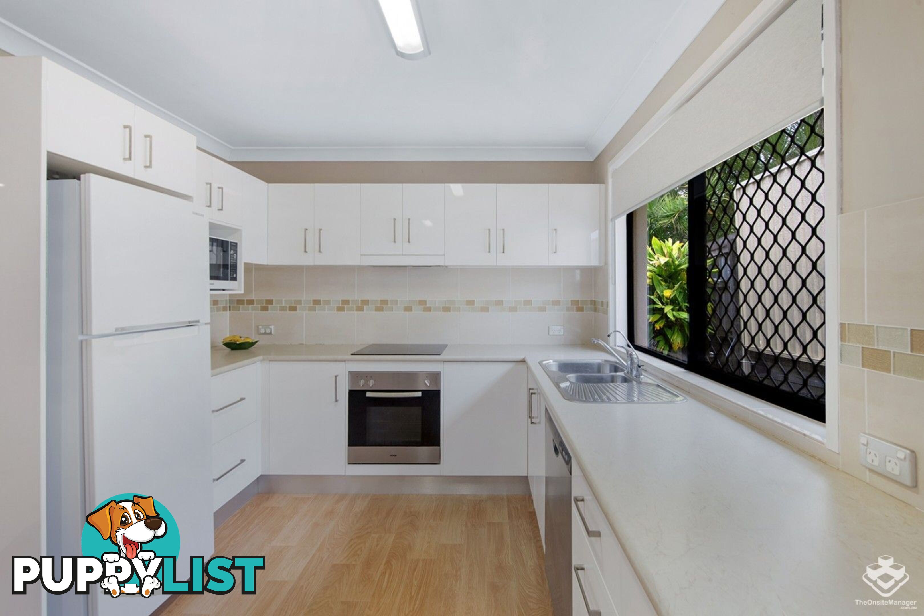 6 Sylvan Drive Benowa QLD 4217