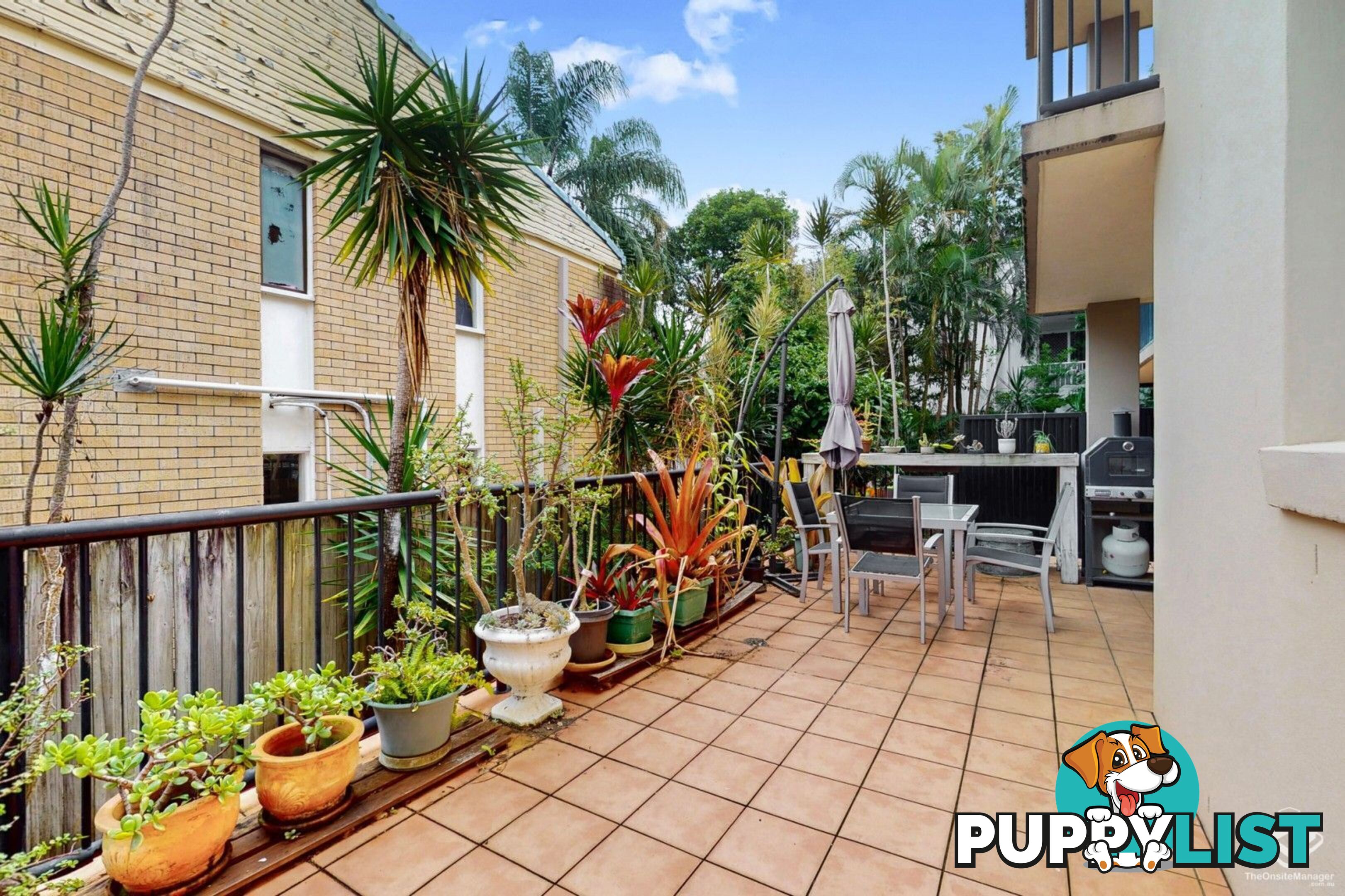 Unit 2/13-15 Illawong Street Chevron Island QLD 4217